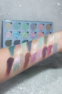 Pre-Order Snow Angel Shadow Palette